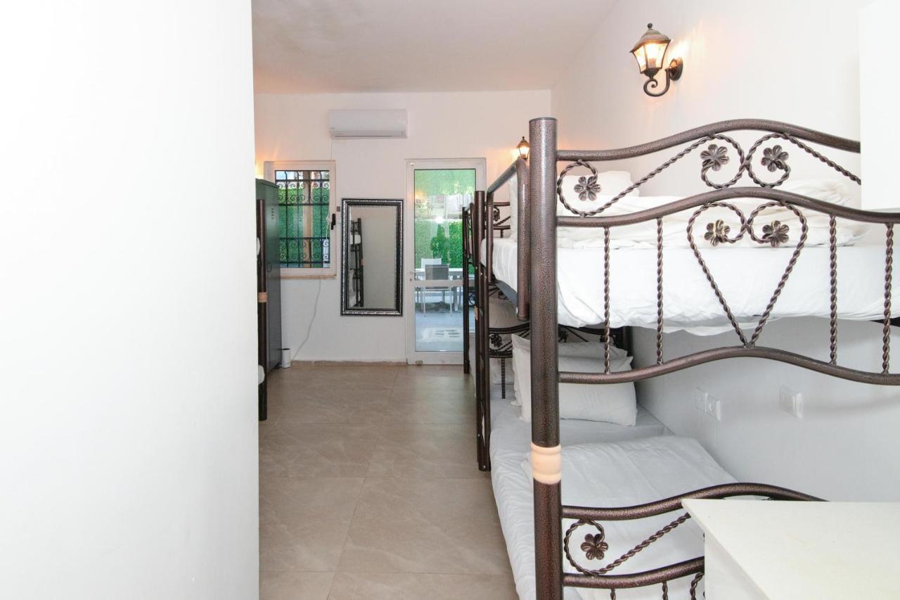 Jacob Hostel Jlm - Prime Location Иерусалим Экстерьер фото